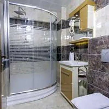 Mars Hotel 3*