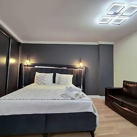 Mars Hotel 3*