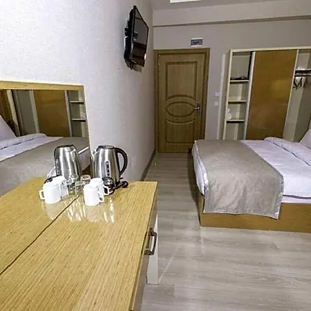 Hotel Mars 3*
